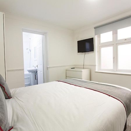 Oyo Brunel Hotel Uxbridge Eksteriør billede