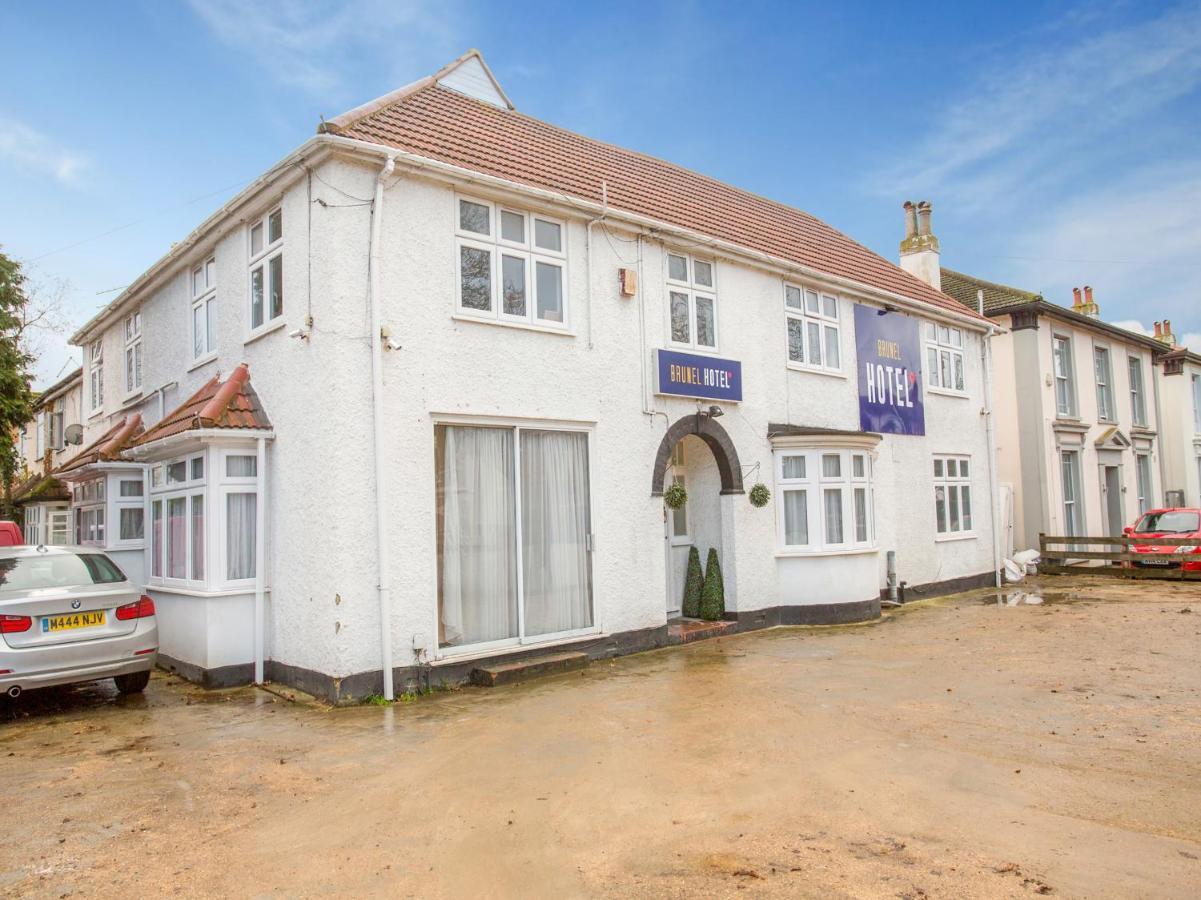 Oyo Brunel Hotel Uxbridge Eksteriør billede