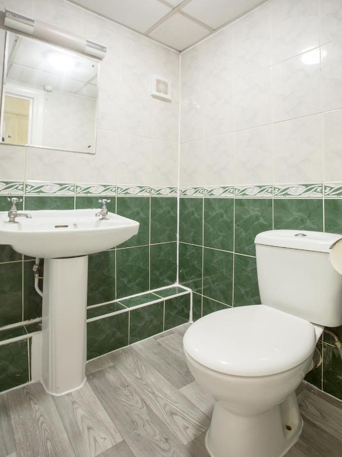 Oyo Brunel Hotel Uxbridge Eksteriør billede