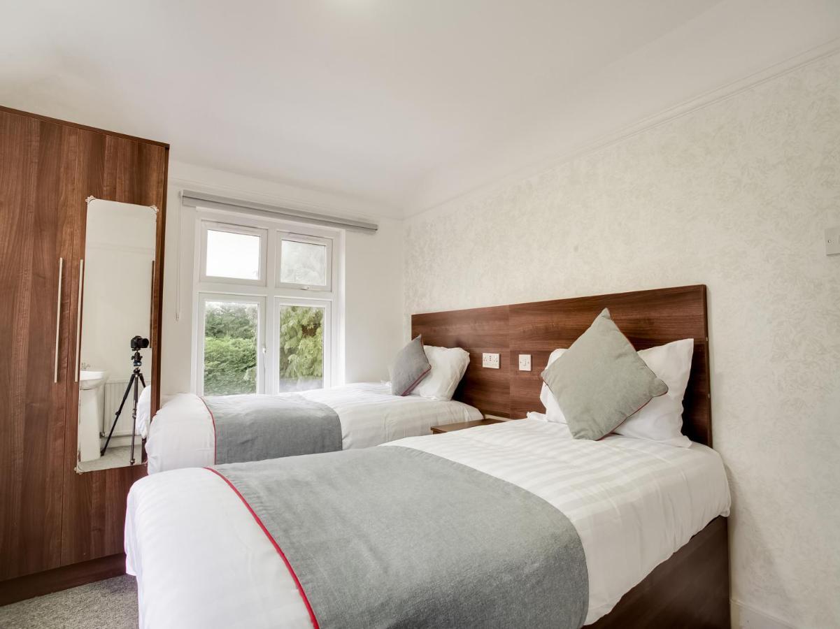 Oyo Brunel Hotel Uxbridge Eksteriør billede