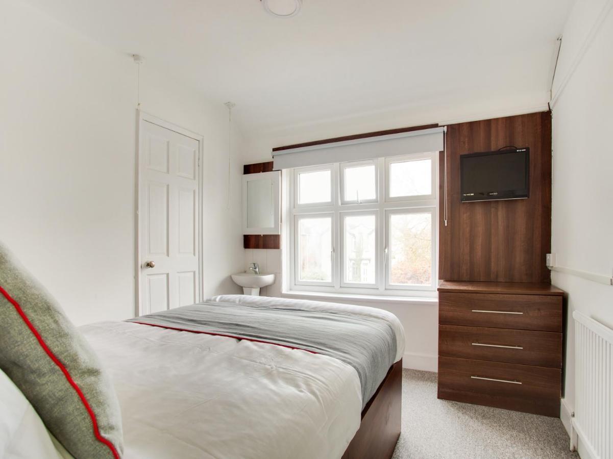 Oyo Brunel Hotel Uxbridge Eksteriør billede