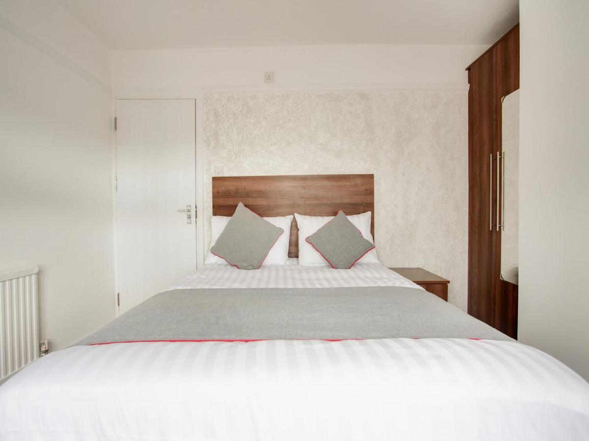 Oyo Brunel Hotel Uxbridge Eksteriør billede